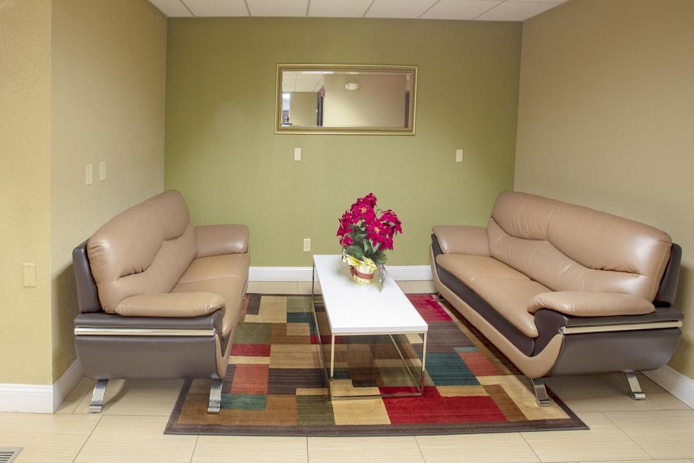 Super 8 By Wyndham St Charles Otel Saint Charles Dış mekan fotoğraf
