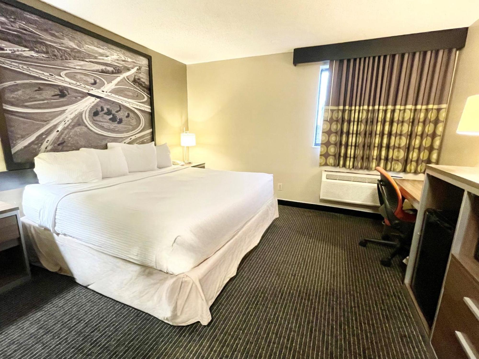 Super 8 By Wyndham St Charles Otel Saint Charles Dış mekan fotoğraf